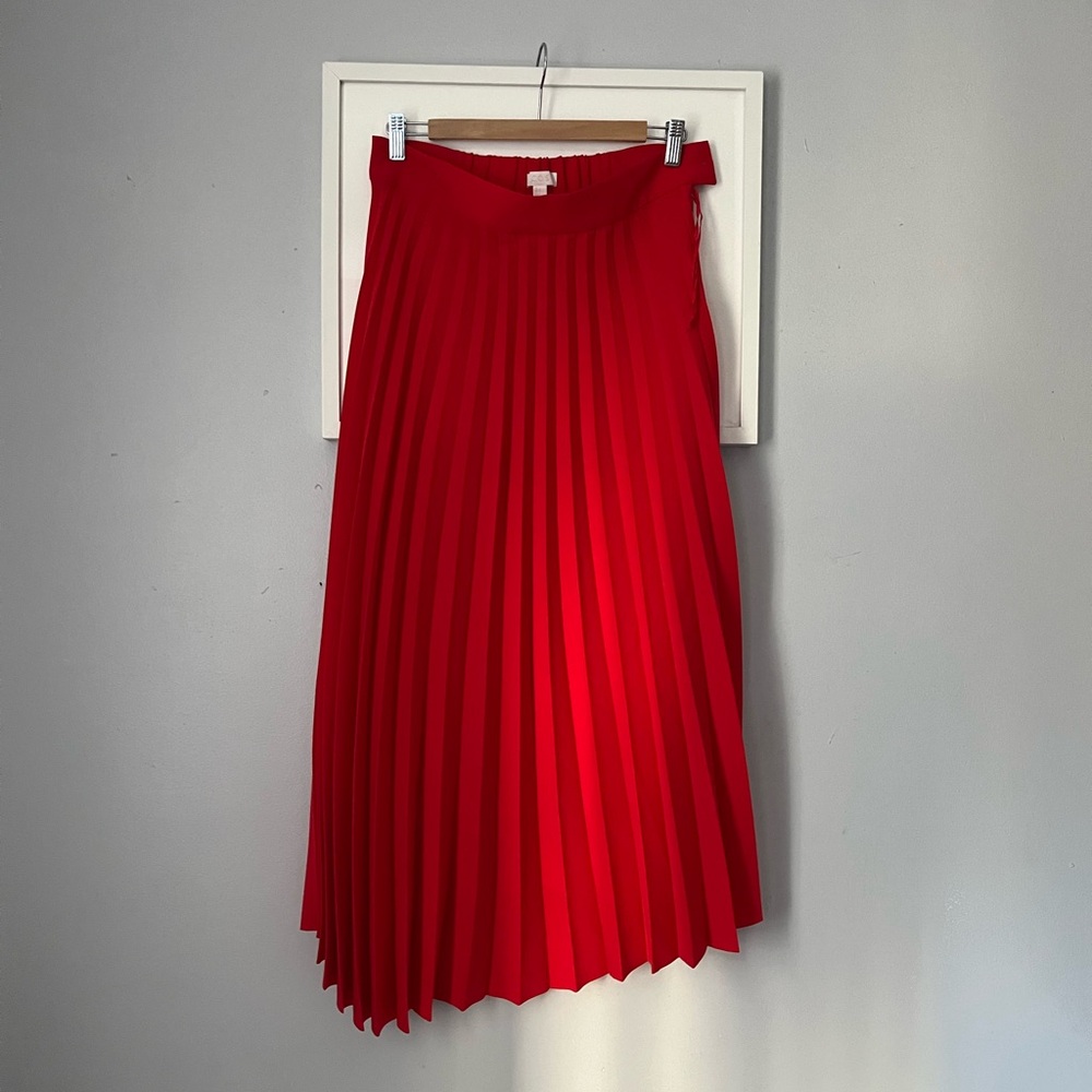Asymmetric-Hem Pleated Skirt